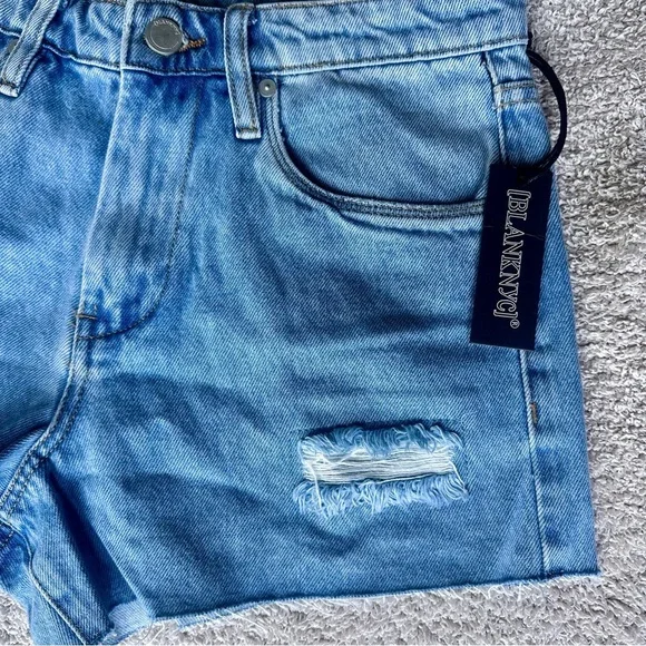 NWT - Blank NYC - Women's The Barrow - Vintage High-Rise Short - Size 27 - Picture 2 of 7
